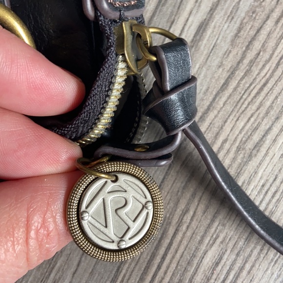 Leather relic bag - Picture 8 of 9